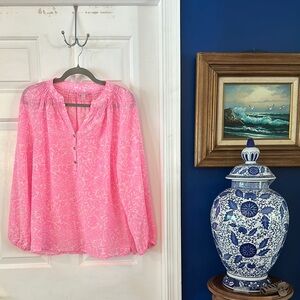 NWOT Women’s Lilly Pulitzer Pink Elsa 100% Silk  Long Sleeve Buttoned Blouse